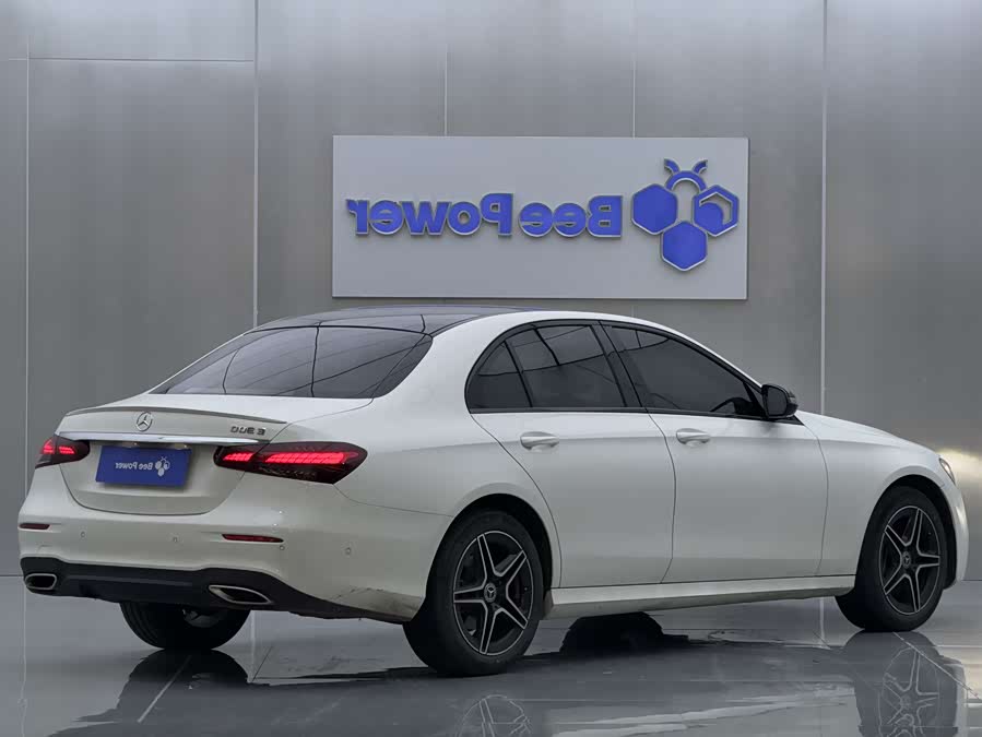 Mercedes-Benz E-Class 2023 — фото 17