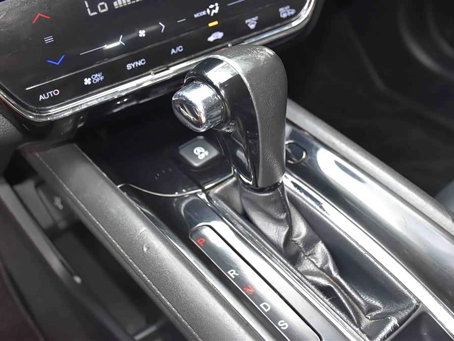Honda Vezel 2015 — фото 13
