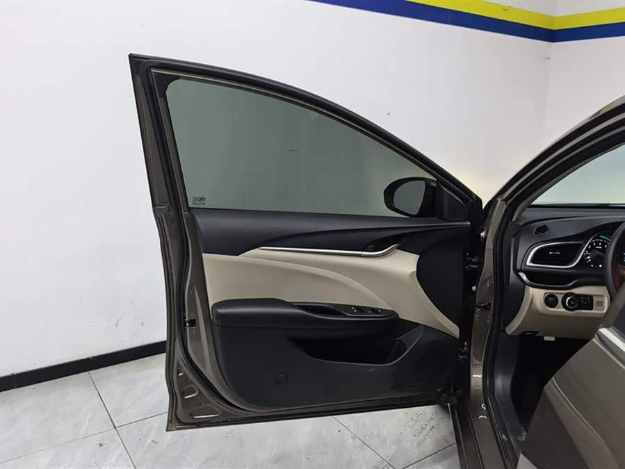 Buick Excelle 2015