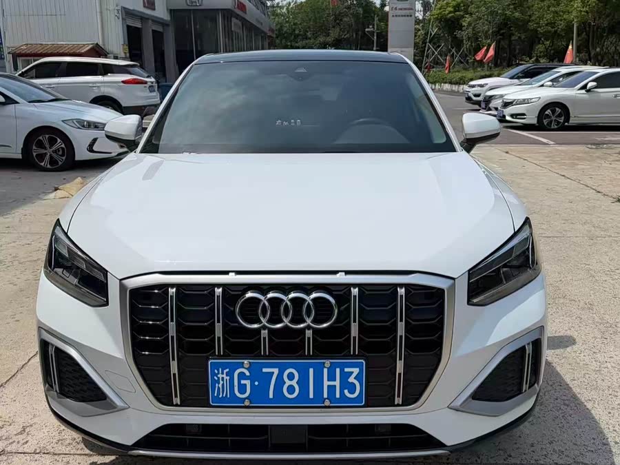 Audi Q2L 2022