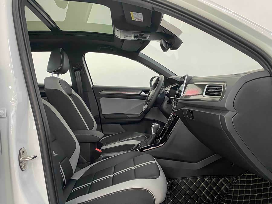 Volkswagen T-Roc 2025 — фото 28