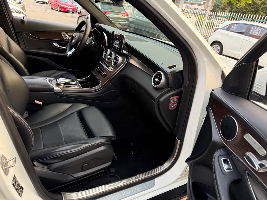 Mercedes-Benz GLC 2016