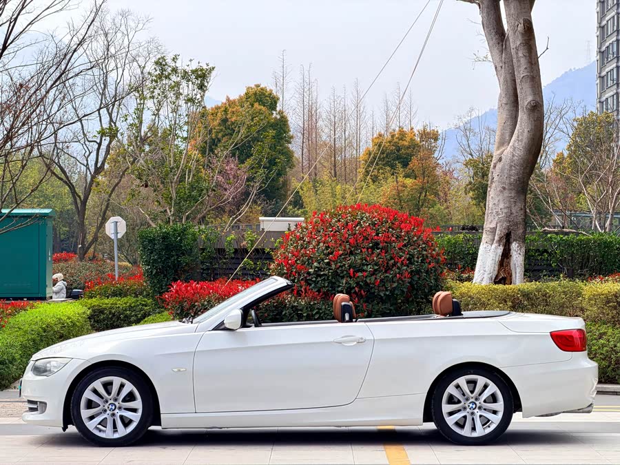 BMW 3 Series 2011 — фото 19