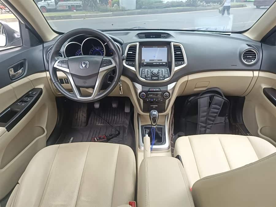 Changan Escape 2015 — фото 10