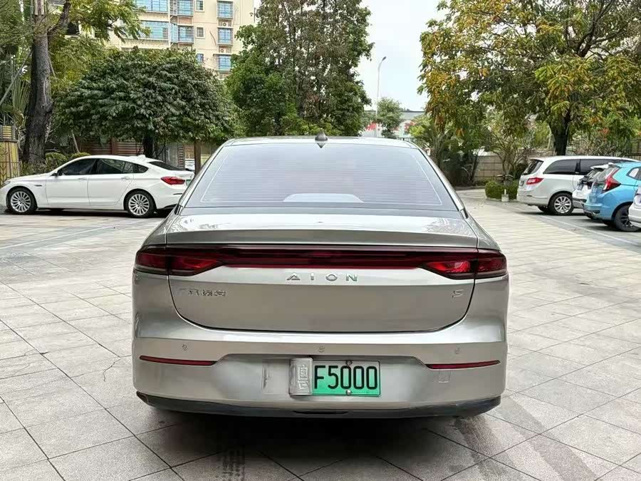 Aion S 2022