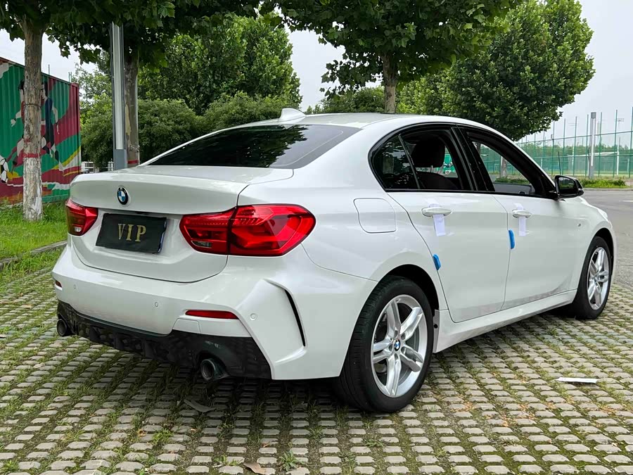 BMW 1 Series 2021