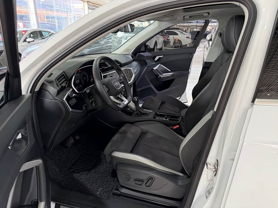 Audi Q3 2022