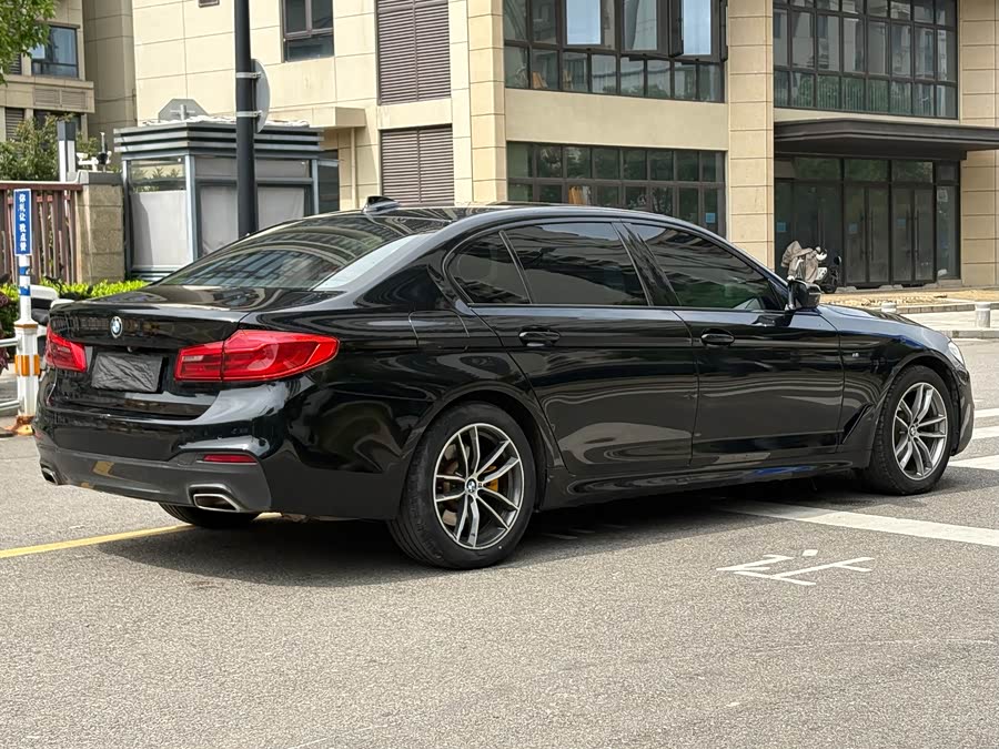BMW 5 Series 2019