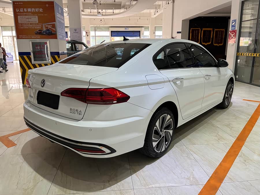 Volkswagen Bora 2023