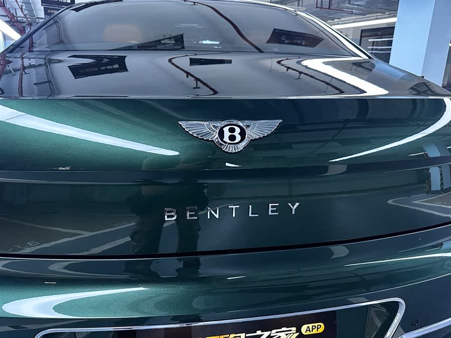 Bentley Flying Spur 2020 — фото 18