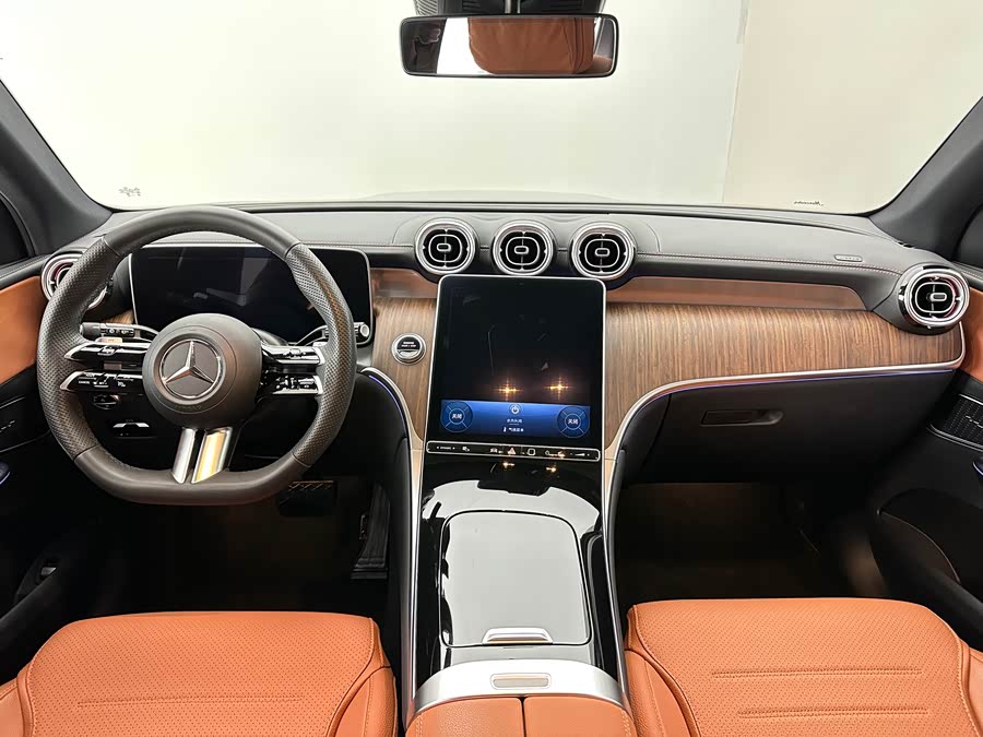 Mercedes-Benz GLC 2023
