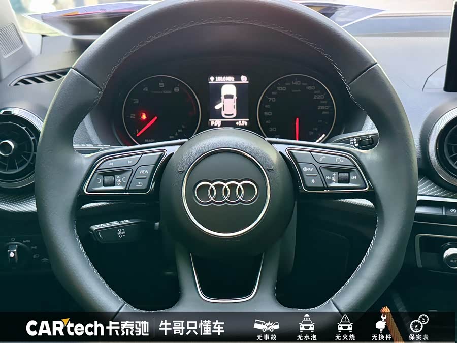 Audi Q2L 2023 — фото 16