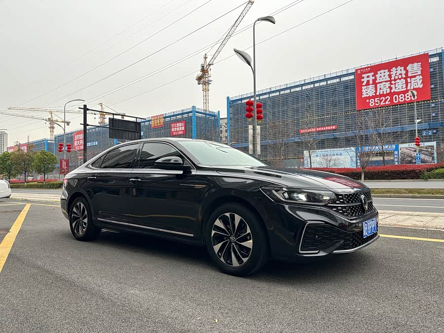 Volkswagen Passat 2023