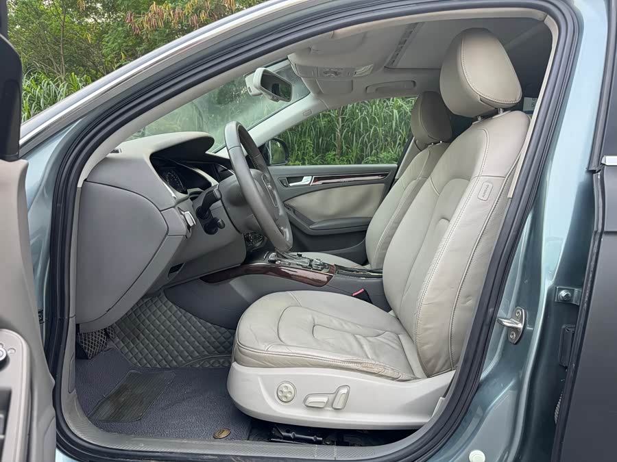 Audi A4L 2010