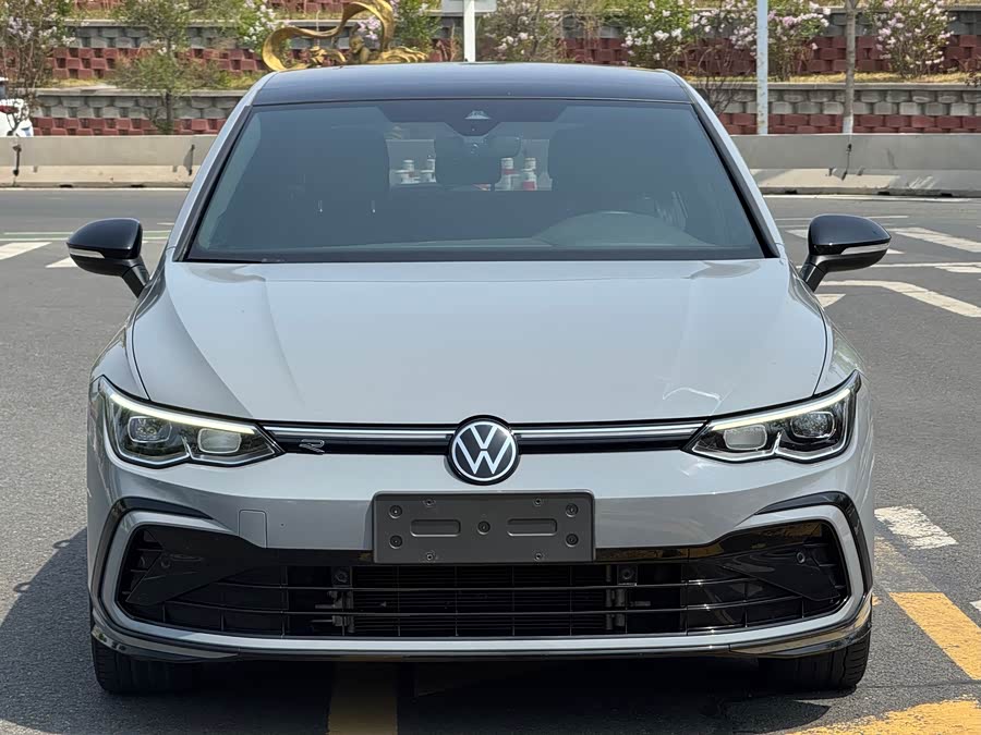 Volkswagen Golf 2023