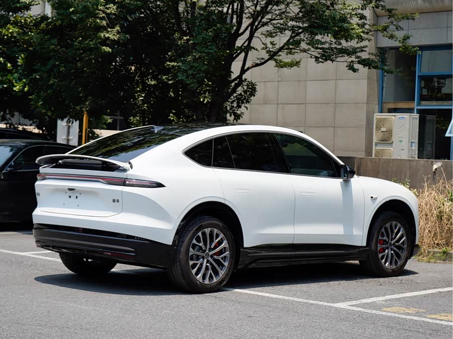 NIO EC6 2025