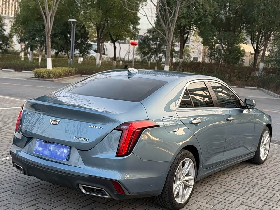Cadillac CT4 2023 — фото 16