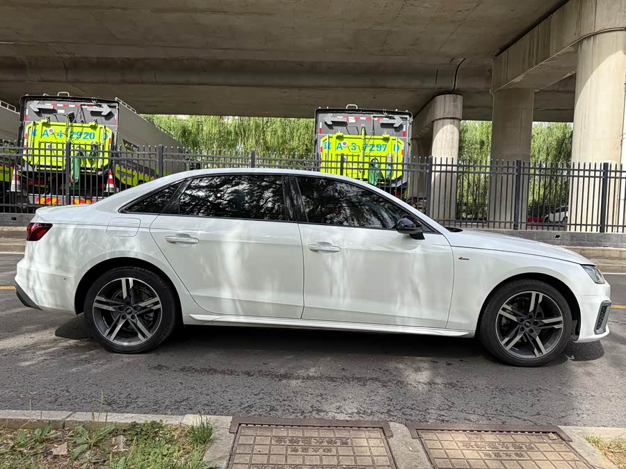 Audi A4L 2020