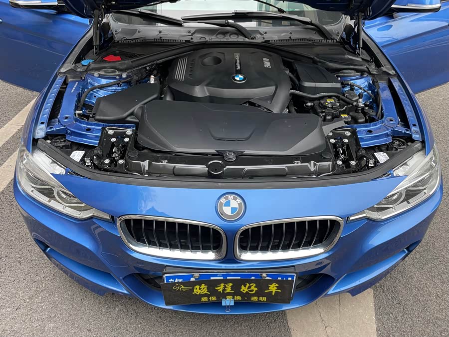 BMW 3 Series 2018 — фото 10