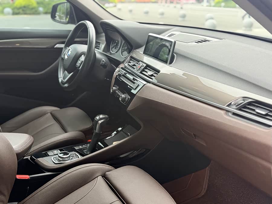 BMW X1 New Energy 2018 — фото 13