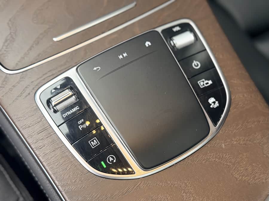 Mercedes-Benz GLC 2020 — фото 21
