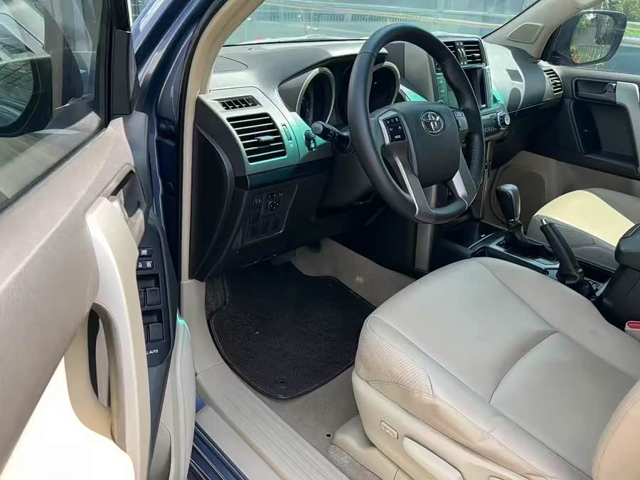 Toyota Prado 2010