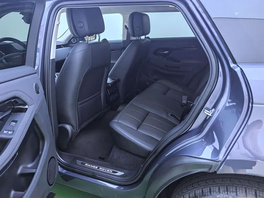 Land Rover Range Rover Evoque 2024 — фото 8