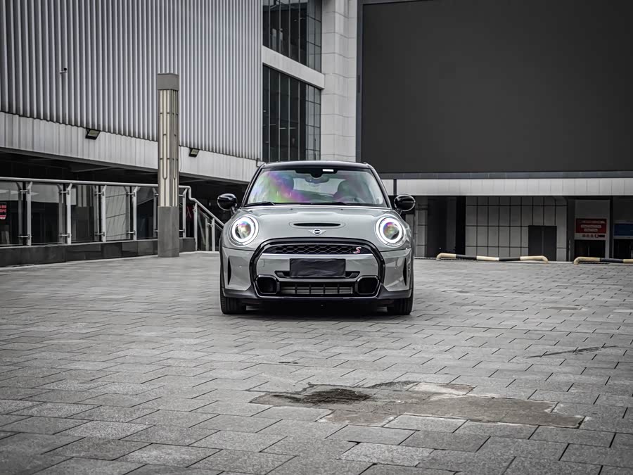 MINI MINI 2022