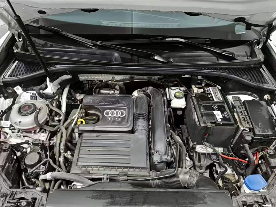 Audi Q3 2020 — фото 16
