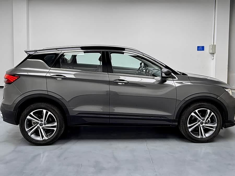Geely Binyue 2021