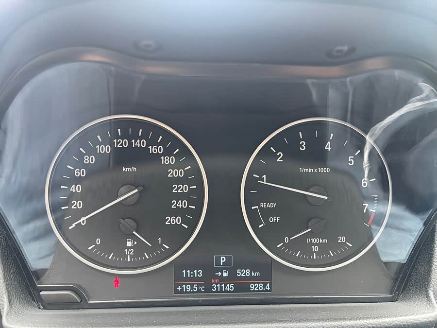BMW 1 Series 2017 — фото 10