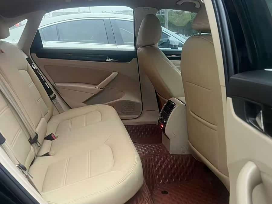 Volkswagen Passat 2014