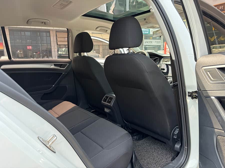 Volkswagen Golf 2020