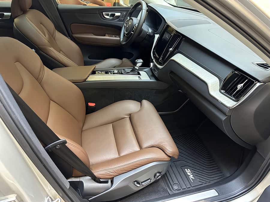 Volvo XC60 2020