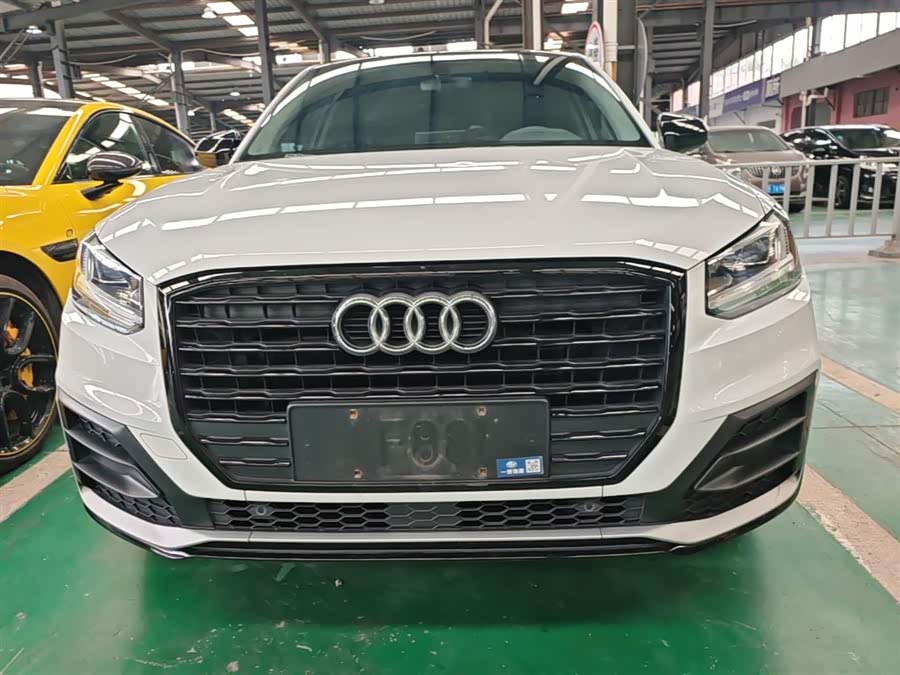 Audi Q2L 2021