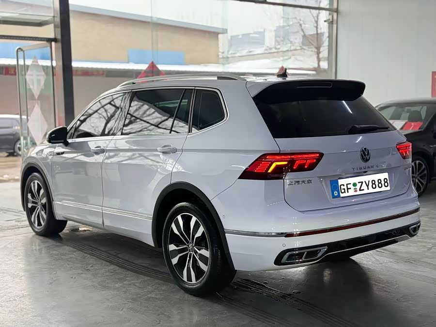 Volkswagen Tiguan L 2023