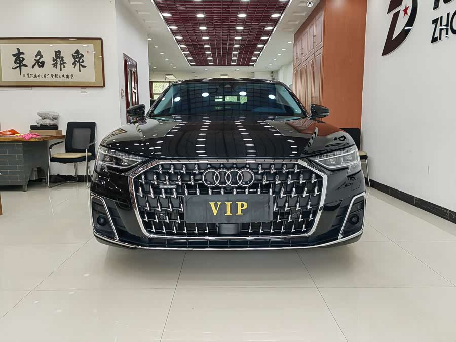 Audi A8 2025