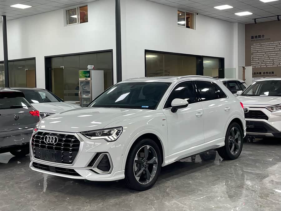 Audi Q3 2022