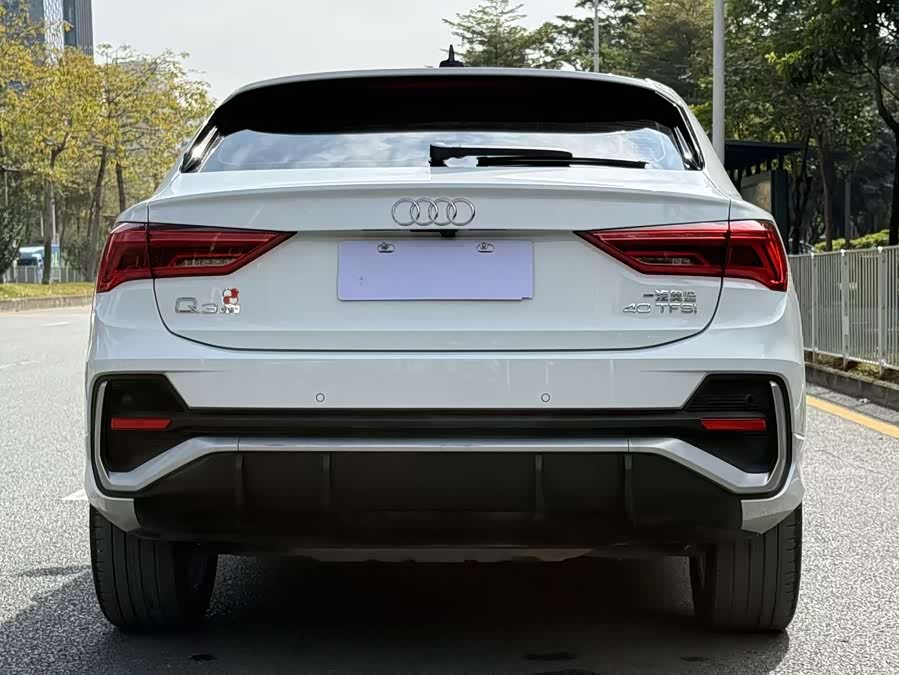 Audi Q3 Sportback 2023 — фото 18