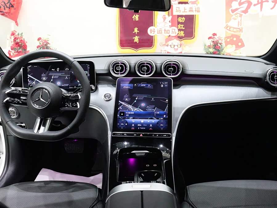 Mercedes-Benz C-Class 2024 — фото 11