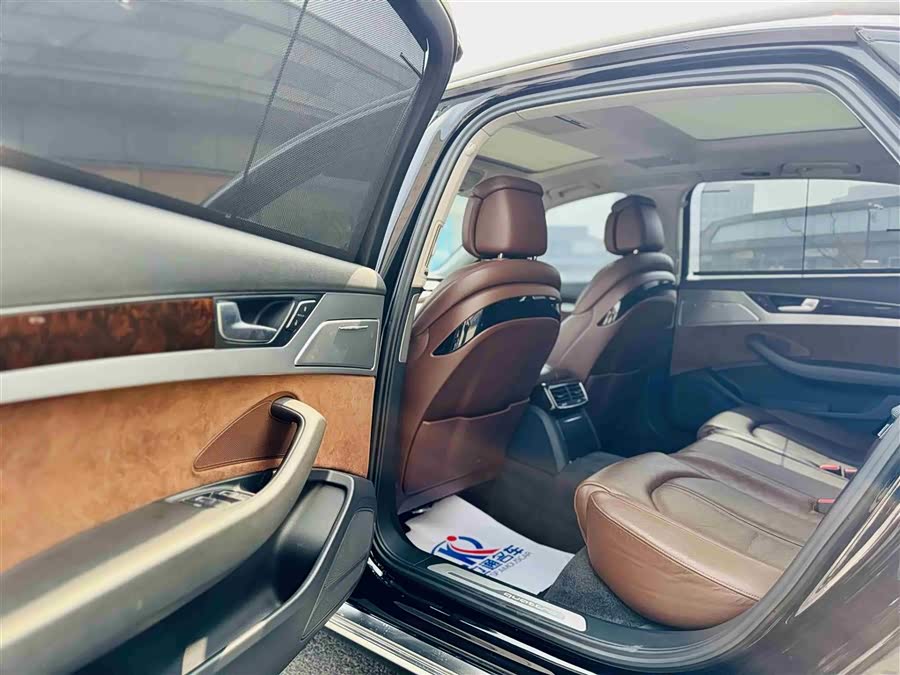 Audi A8 2014