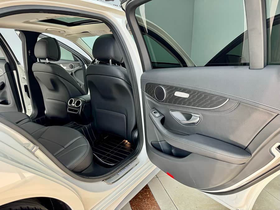 Mercedes-Benz C-Class 2020 — фото 10