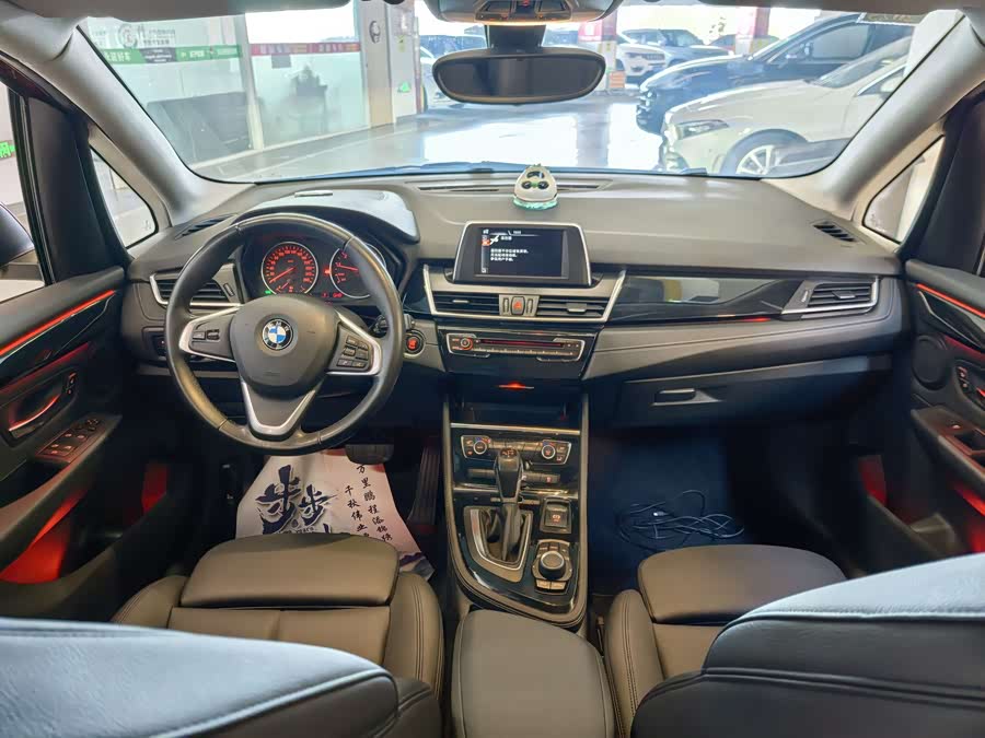 BMW 2 Series Station Wagon 2015 — фото 11