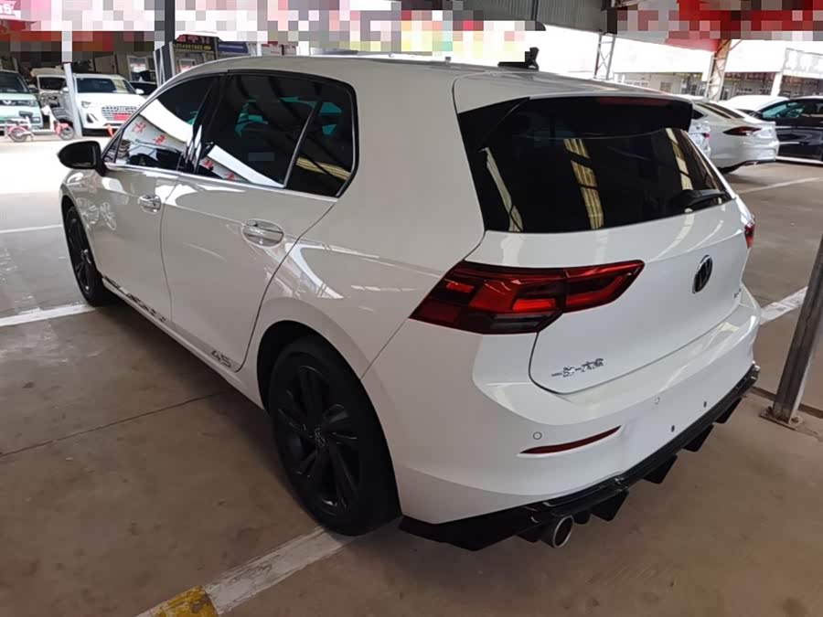 Volkswagen Golf 2024