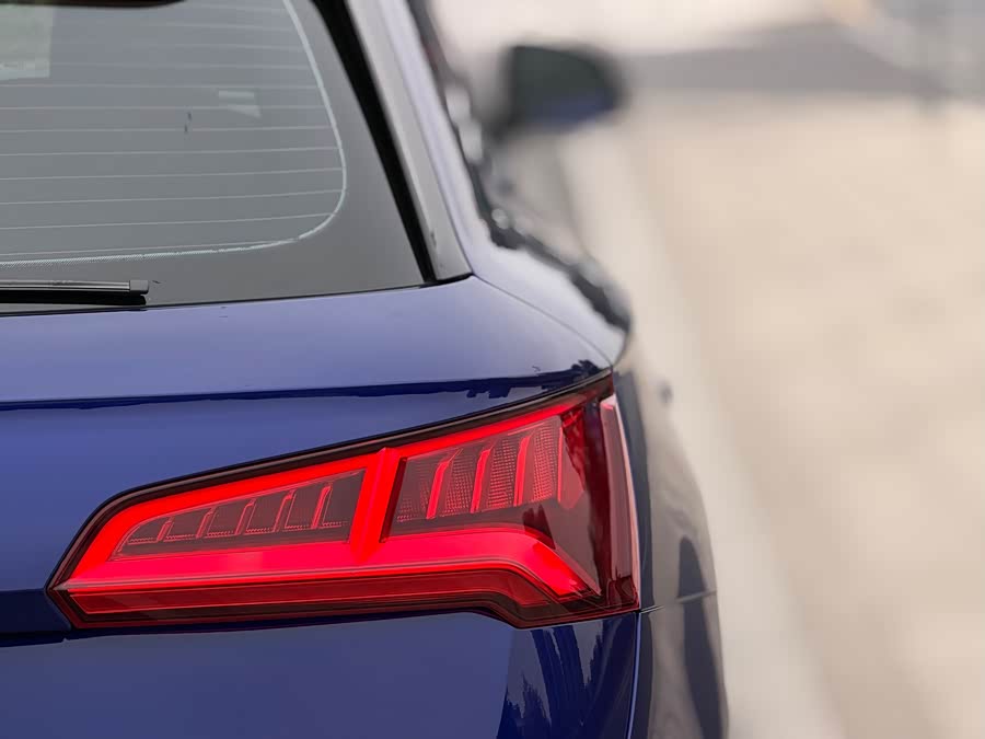 Audi Q5L 2020