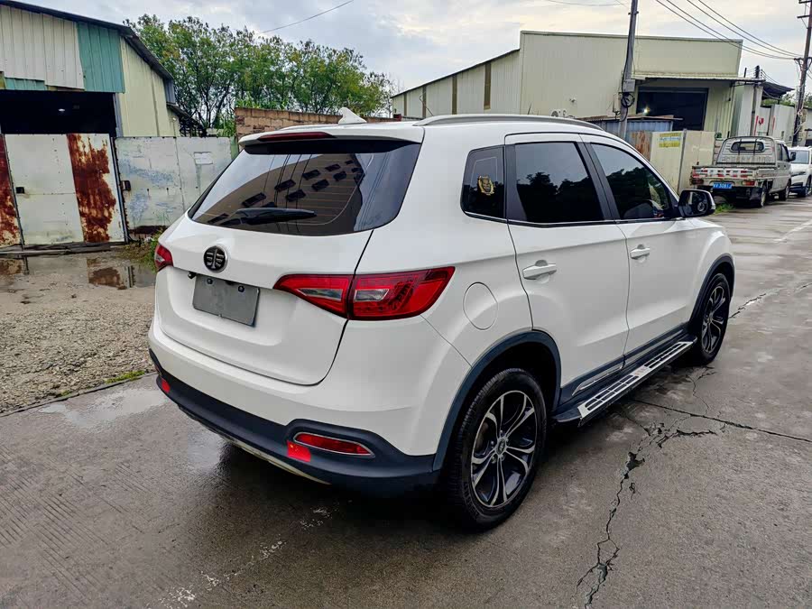 FAW Senya R7 2017