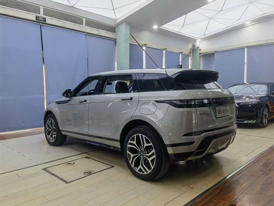 Land Rover Range Rover Evoque New Energy 2023 — фото 18
