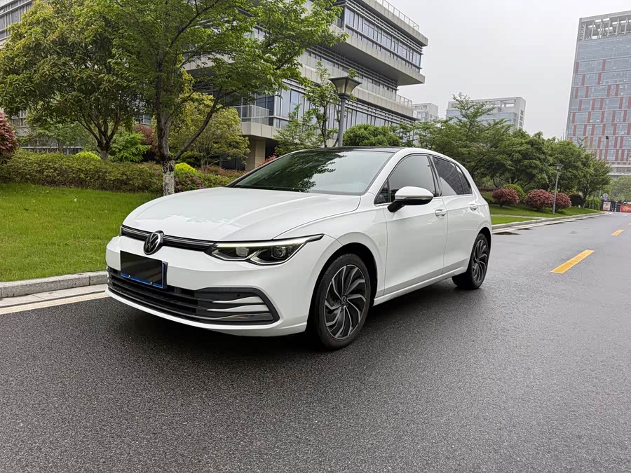 Volkswagen Golf 2021
