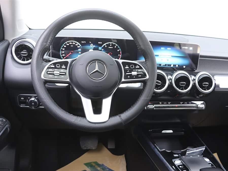 Mercedes-Benz GLB 2020 — фото 29