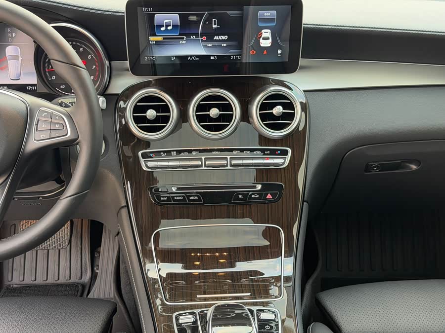 Mercedes-Benz GLC 2019 — фото 14
